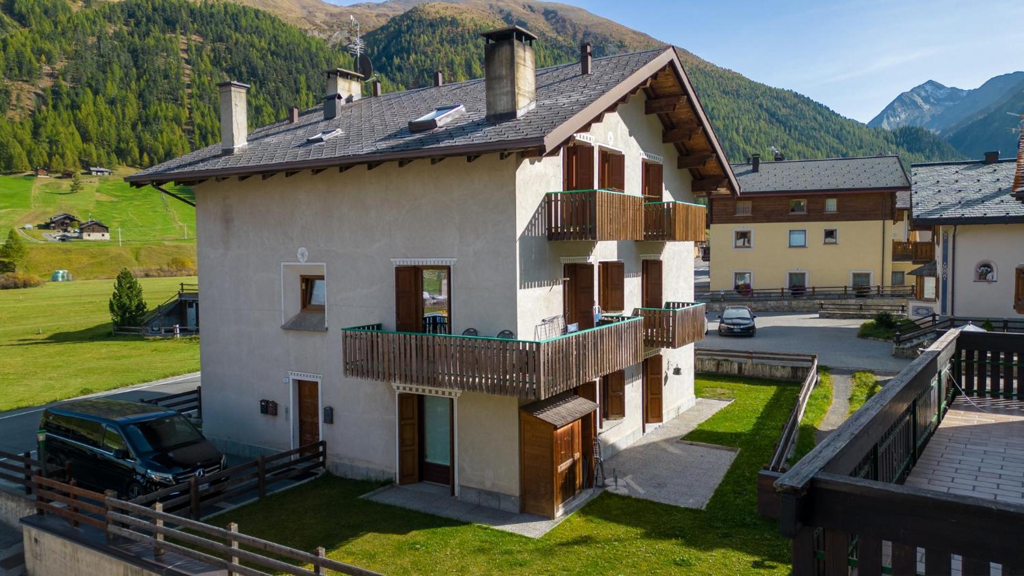Bluebell Apartments Livigno Eksteriør billede